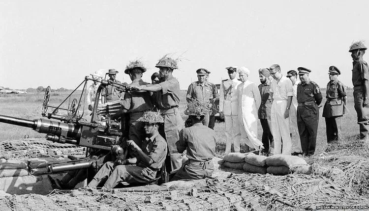 indian-soldiers-in-1965-war-750x430